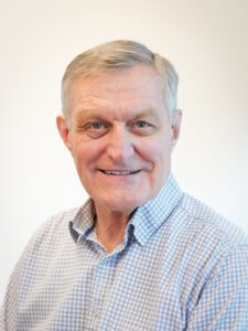 Stuart Burns, Peke Waihanga Board Member